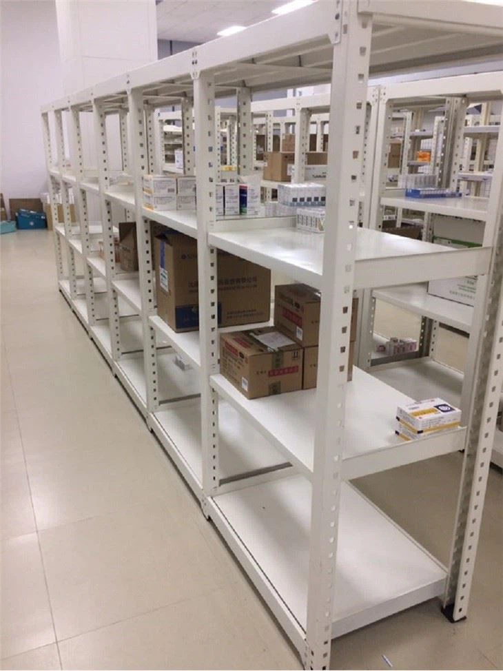 Bolt-free Shelving